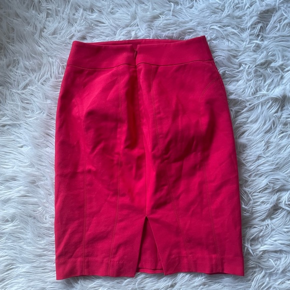 Express Pencil Skirt - 00 - Picture 3 of 3